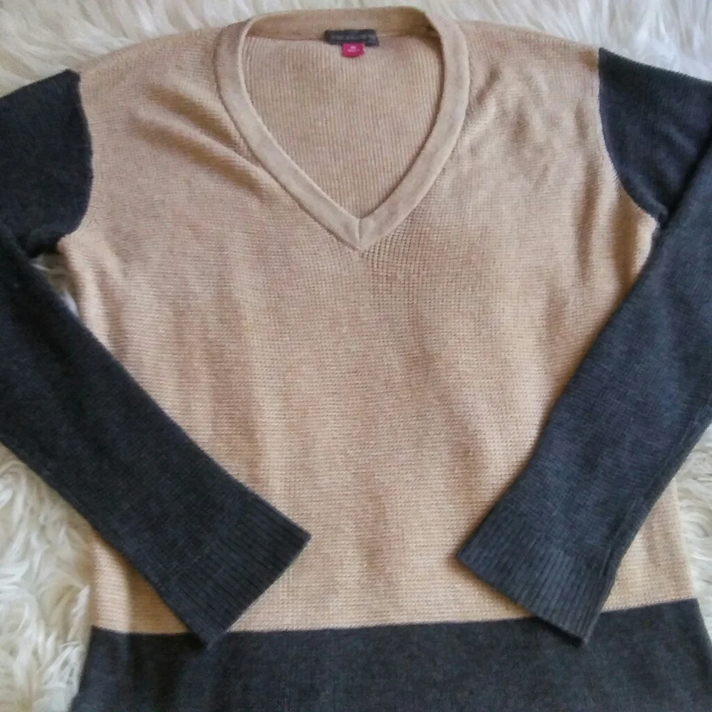 Vince Camuto Colorblock Waffle Knit V-Neck Sweater